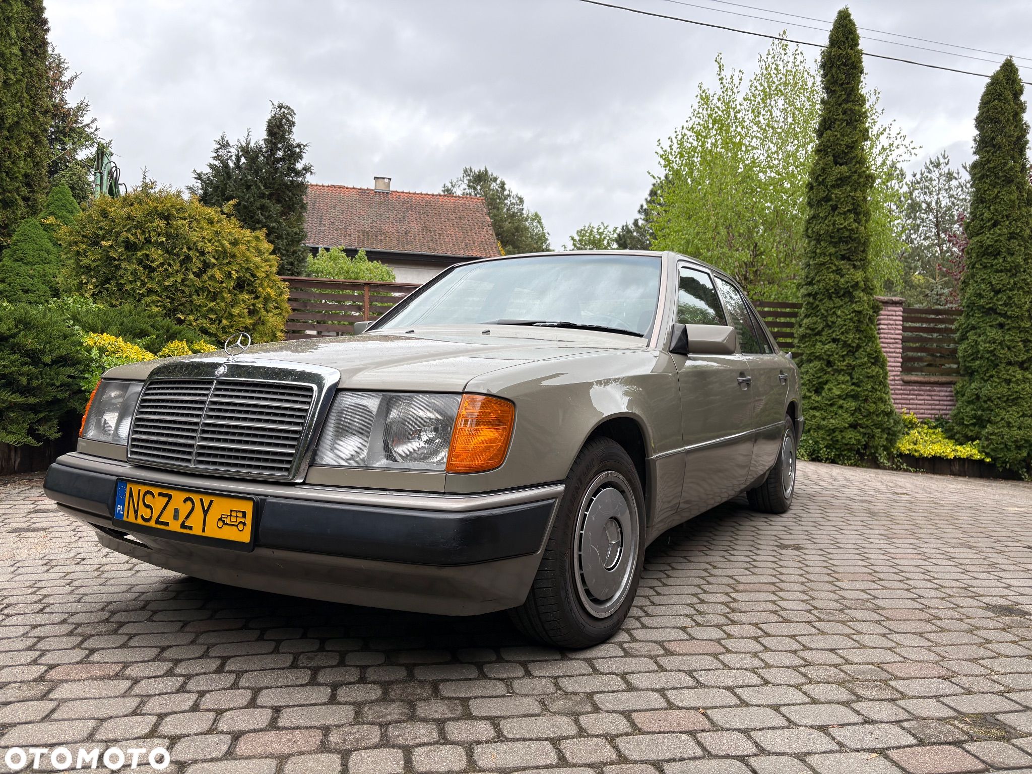 Mercedes-Benz W124 (1984-1993) - 1