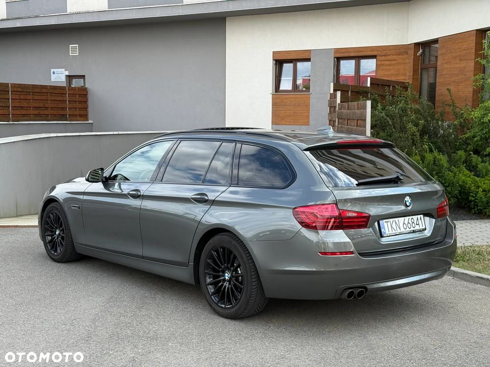 BMW Seria 5 525d Luxury Line - 8