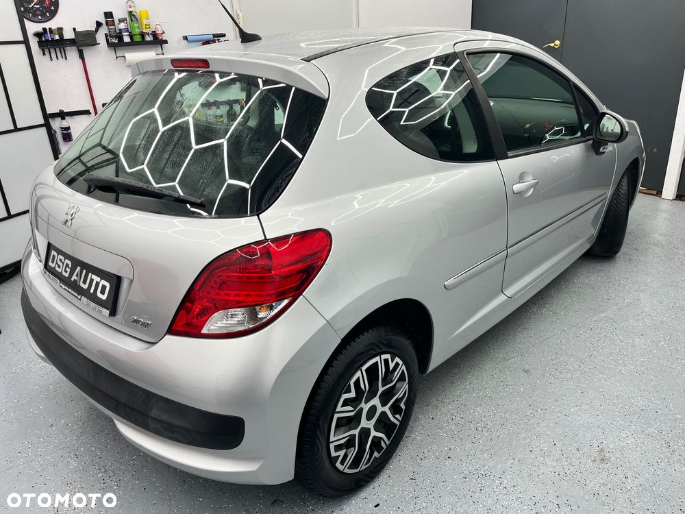 Peugeot 207 - 7