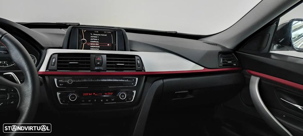 BMW 328 i xDrive Line Sport Auto - 27