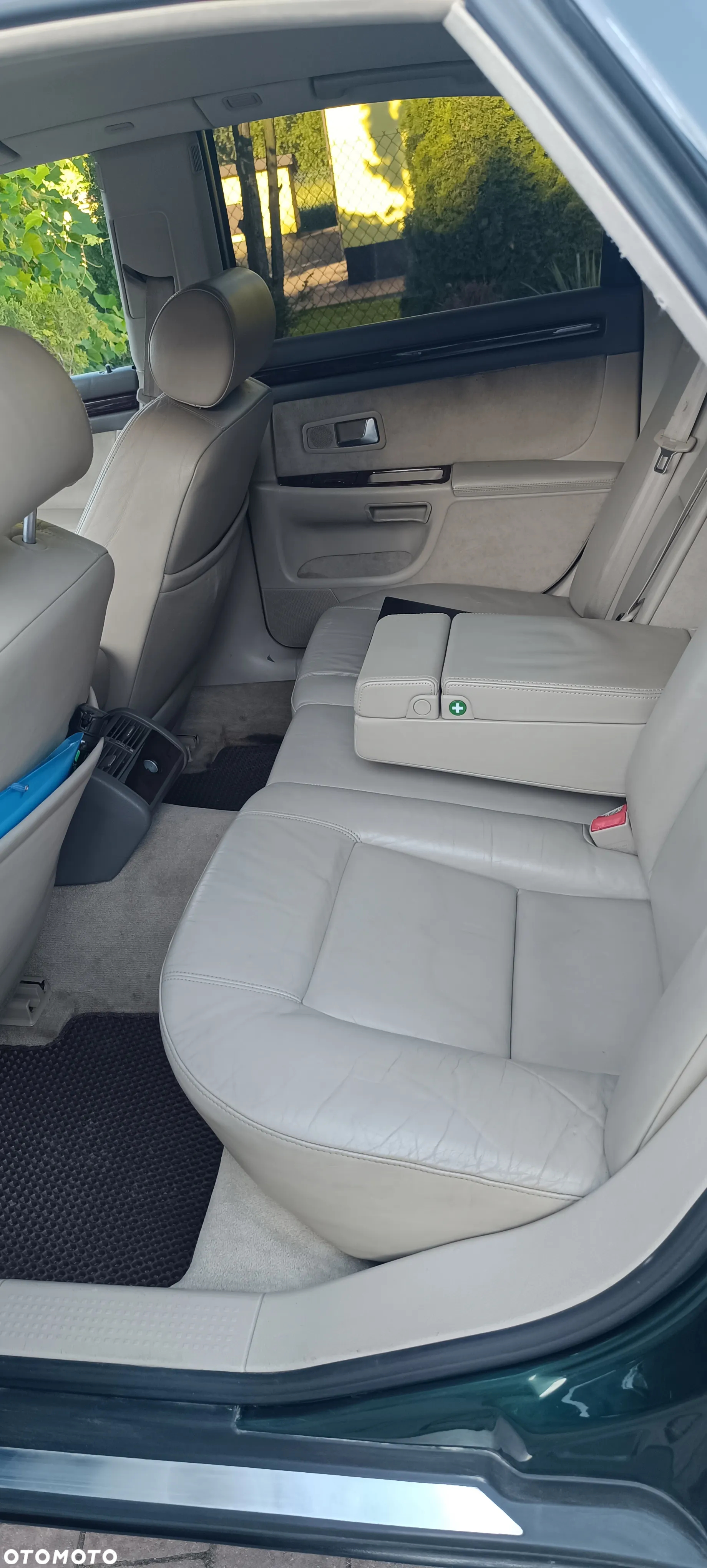 Audi A8 4.2 Quattro - 24
