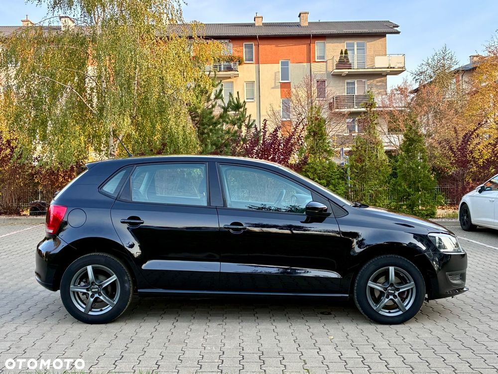 Volkswagen Polo 1.4 16V Comfortline - 21