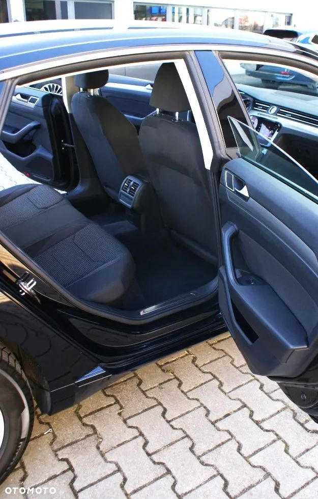 Volkswagen Arteon 2.0 TDI SCR Essence DSG - 34