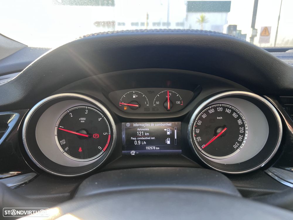 Opel Insignia Sports Tourer 1.6 CDTi Cosmo S/S J17 - 4