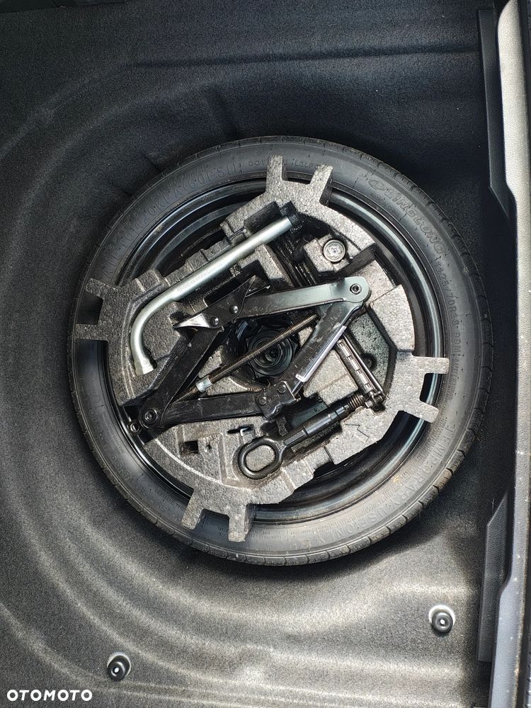 Volkswagen Passat 2.0 TDI Business DSG - 25