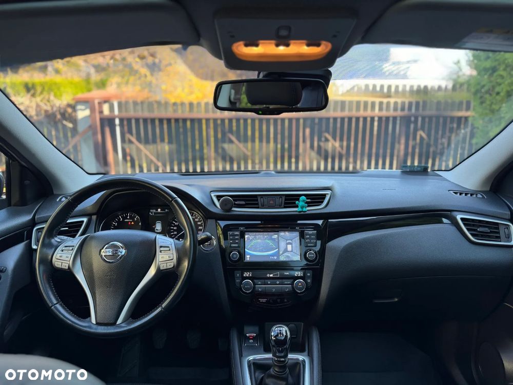 Nissan Qashqai 1.2 DIG-T Tekna EU6 - 14