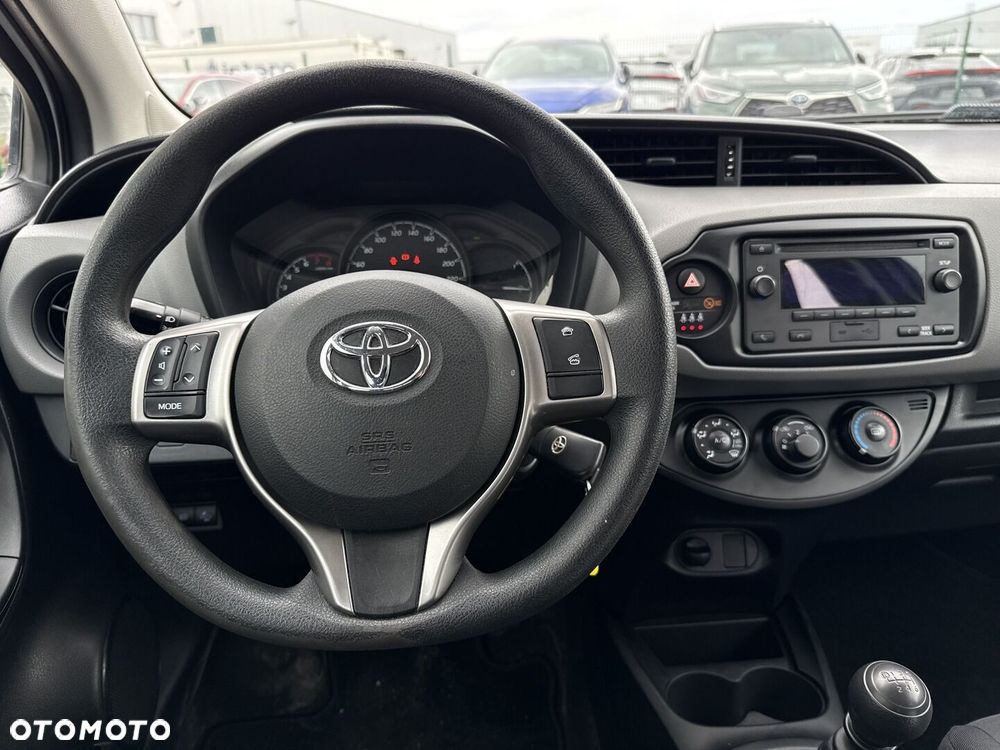 Toyota Yaris 1.5 Active - 11