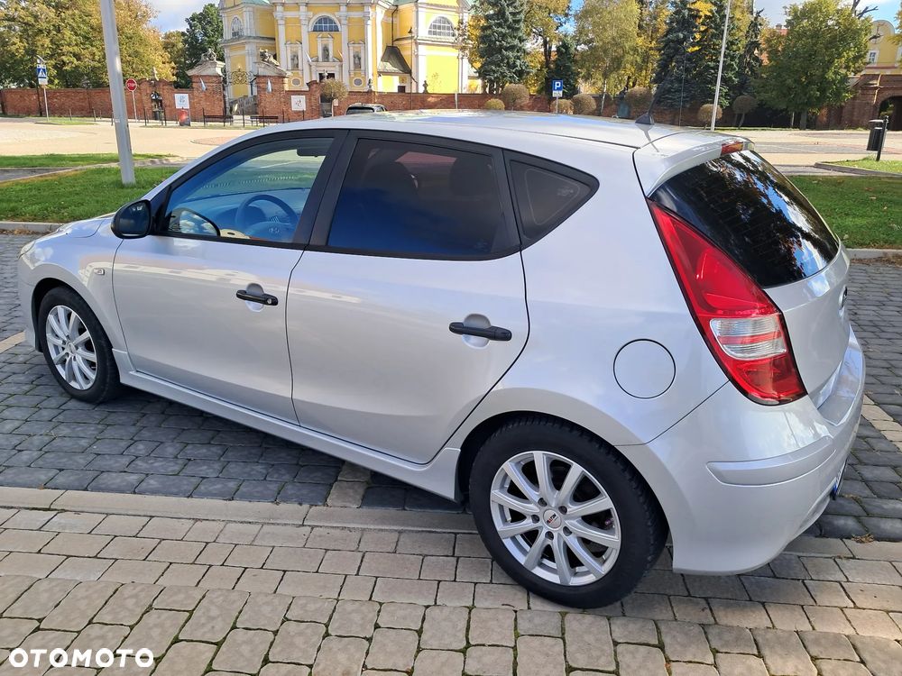 Hyundai I30 2011 photo 4