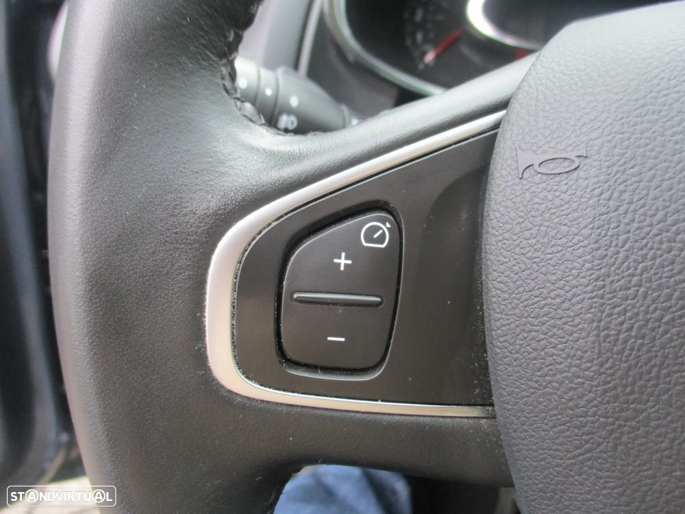 Renault Clio 0.9 TCe Limited - 18