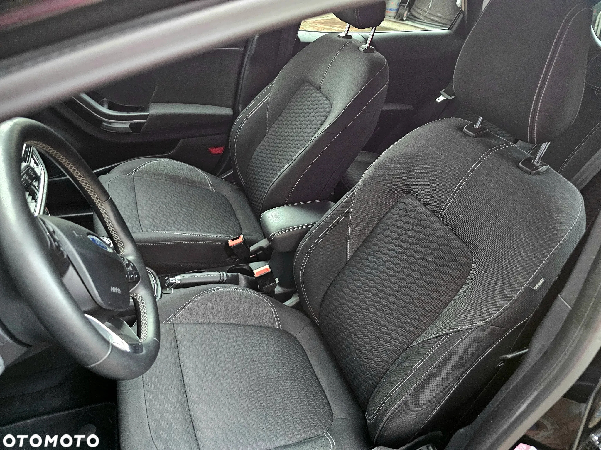 Ford Puma 1.0 EcoBoost Hybrid TITANIUM - 19