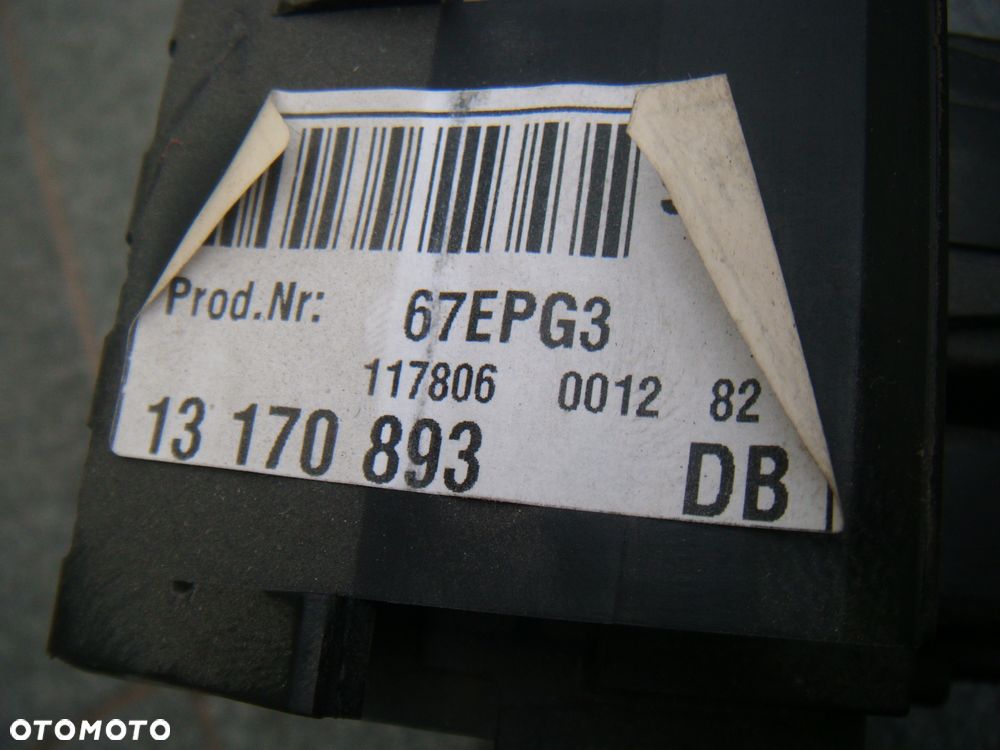 opel vectra c 04r 2.2 direct skrzynka bezpiecznikó - 2