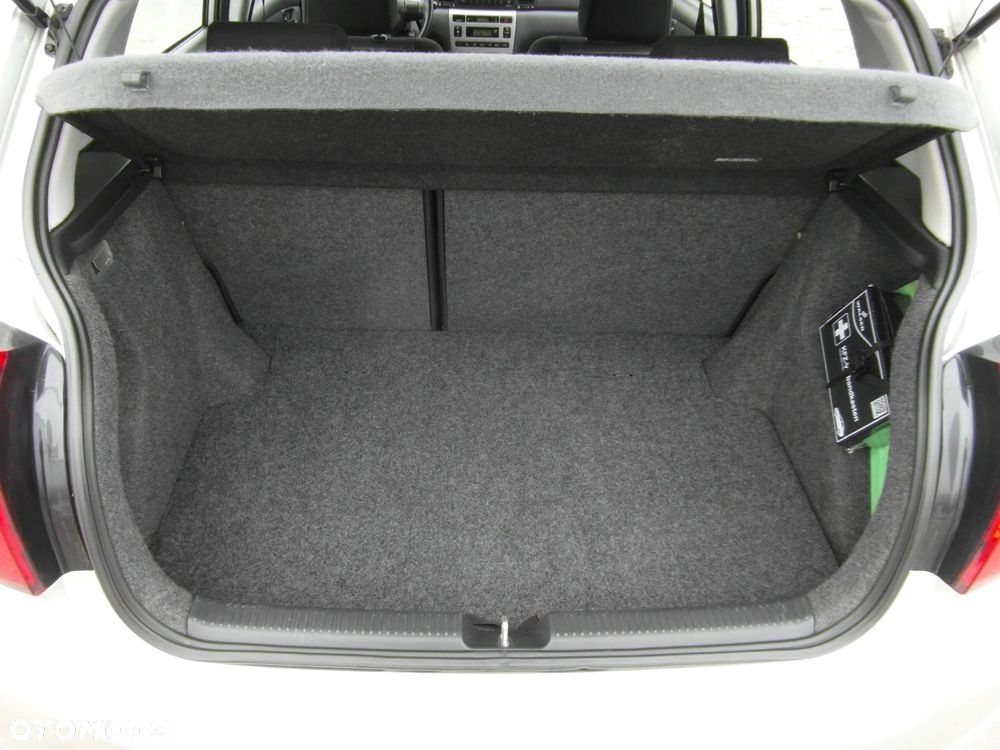 Toyota Corolla 1.6 VVT-i Automatik Executive - 8