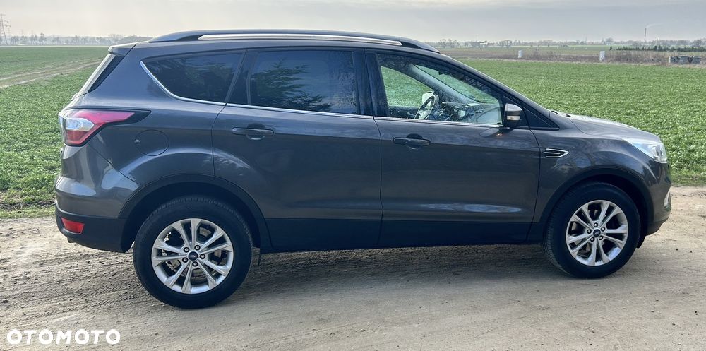 Ford Kuga 1.5 EcoBoost 2x4 Individual - 2