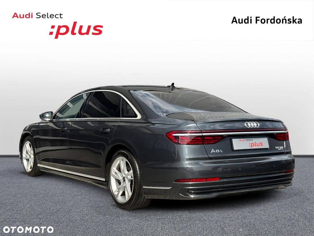 Audi A8 - 4