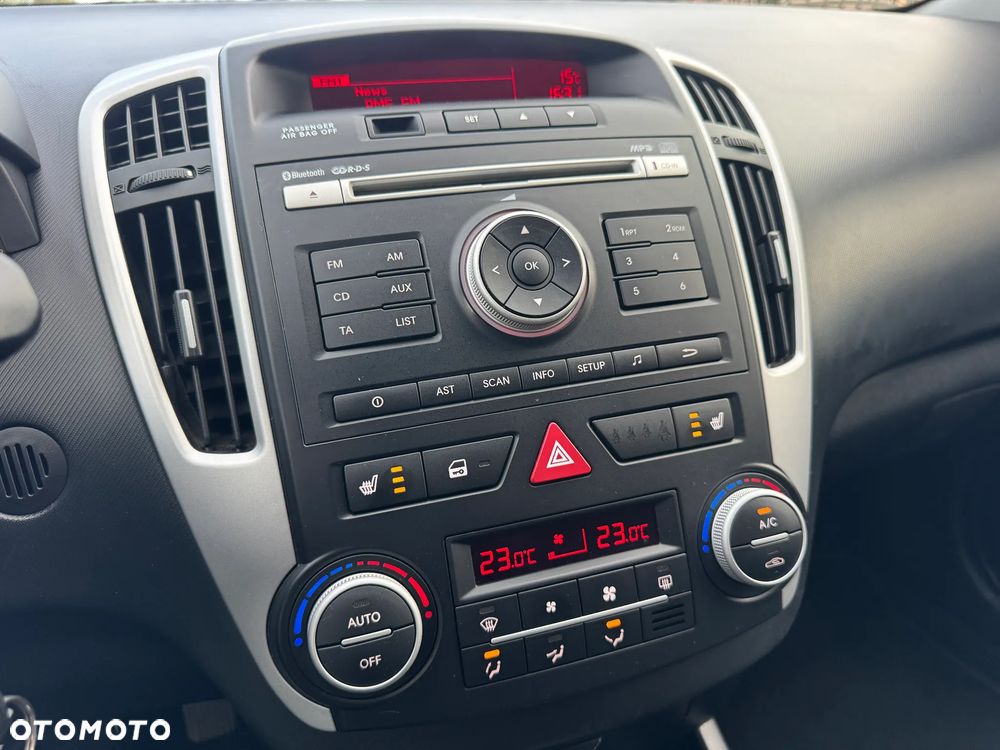 Kia Ceed 1.6 CVVT Spirit - 17