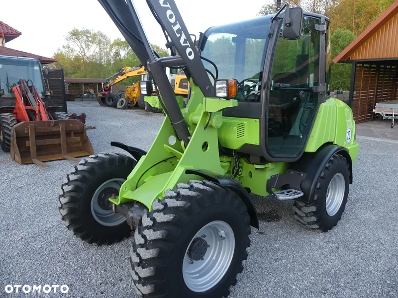 Volvo L25B Z Niemiec / Stan bardzo dobry / - 32