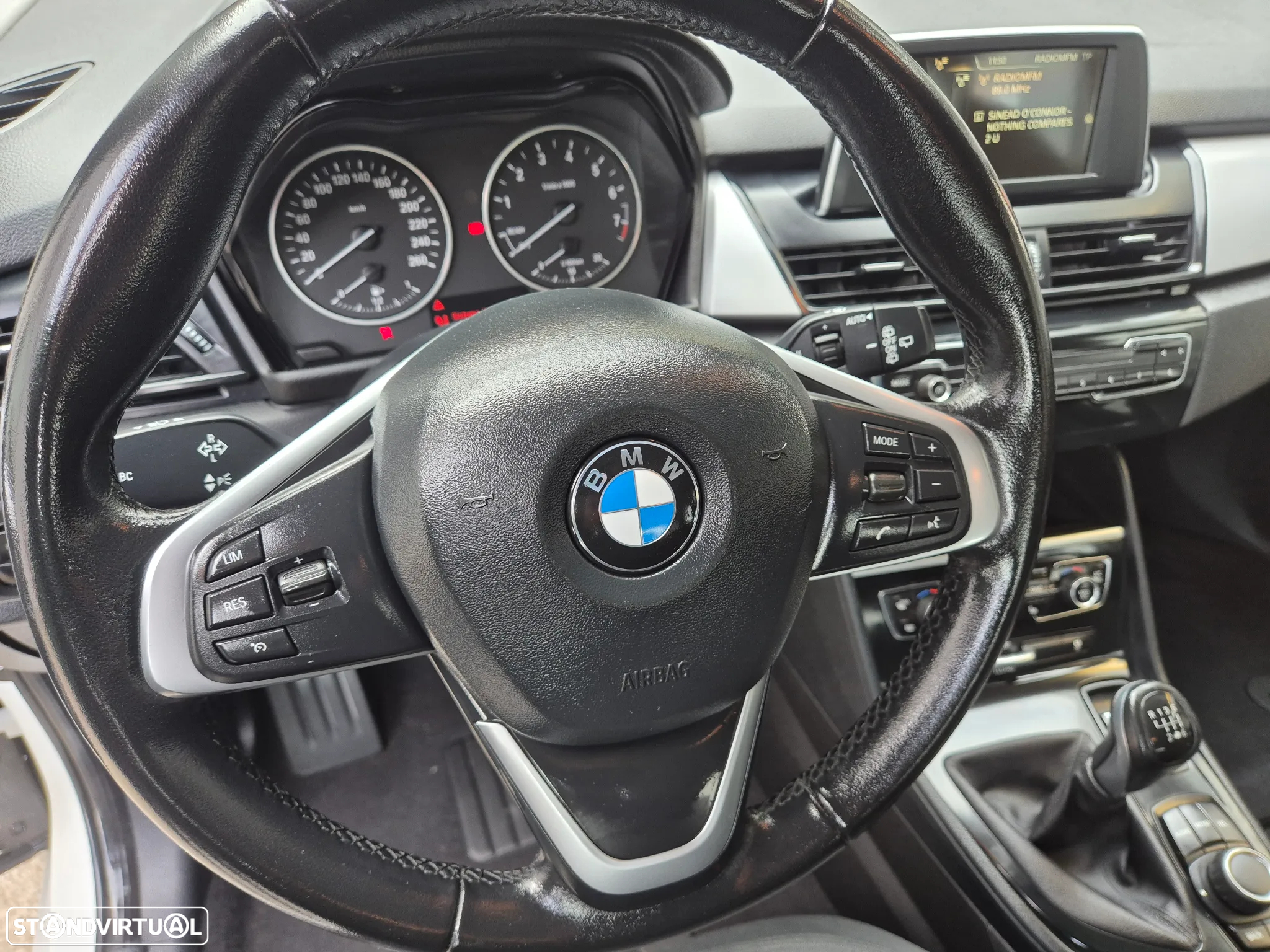 BMW 218 Active Tourer i Line Sport - 39