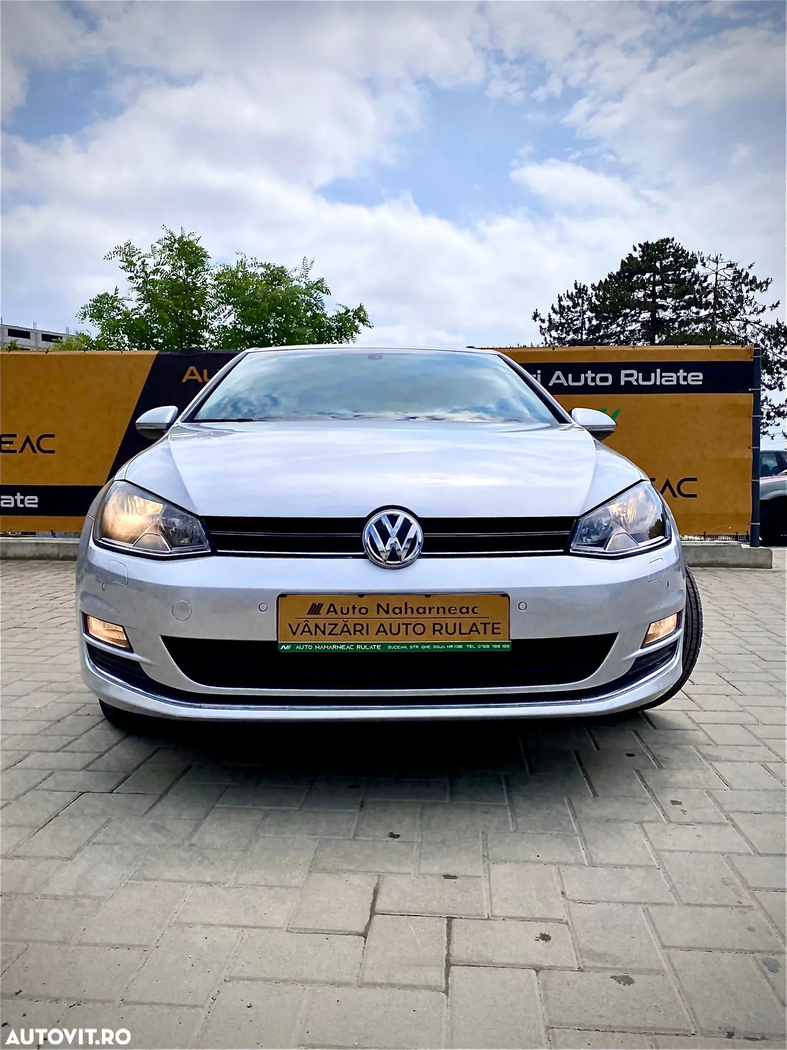 Volkswagen Golf - 6