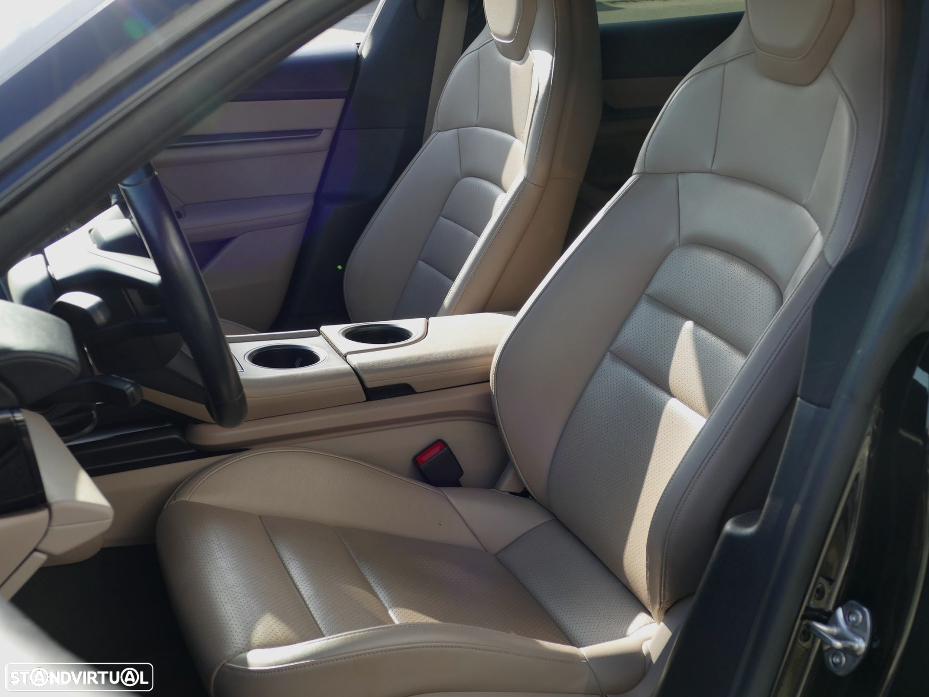 Porsche Taycan Sport Turismo 4S - 29