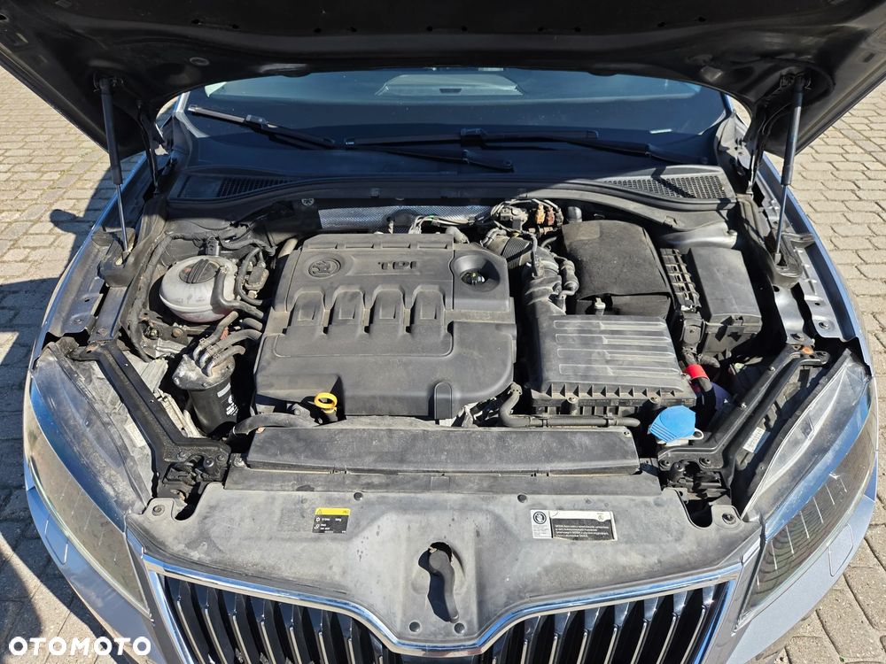 Skoda Superb 2.0 TDI 4x4 Style DSG - 26