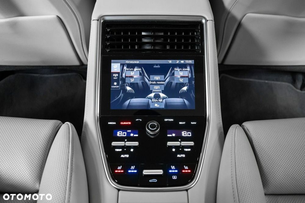 Porsche Panamera Turbo S E-Hybrid - 29