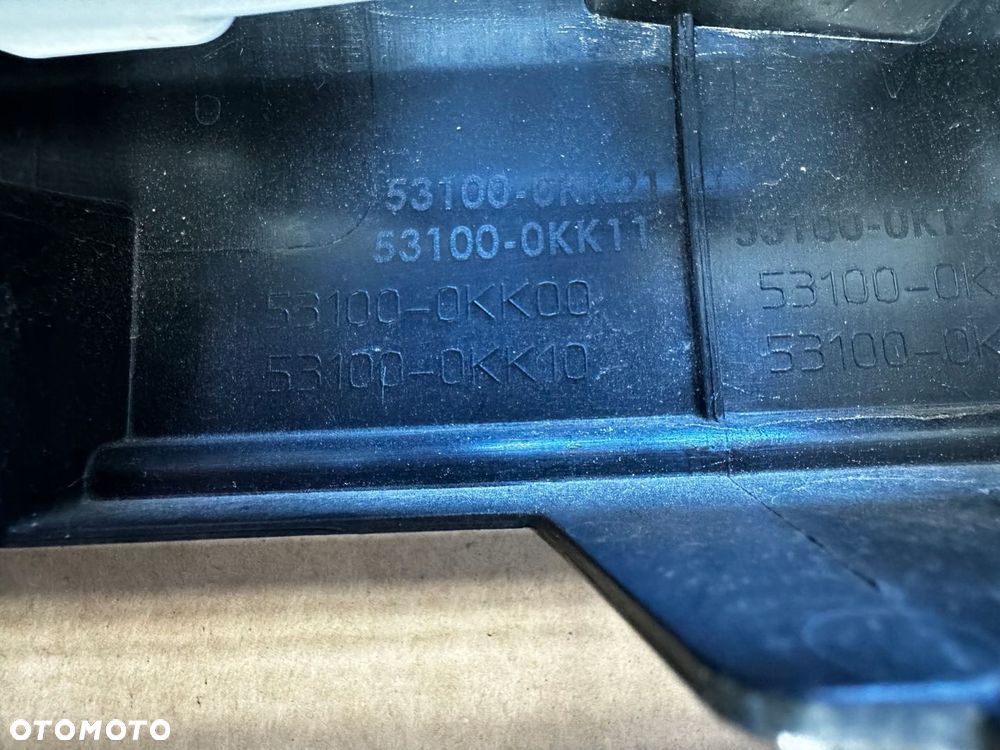 Zderzak przód Toyota Hilux 8 VIII LIFT IX 9 20- - 12