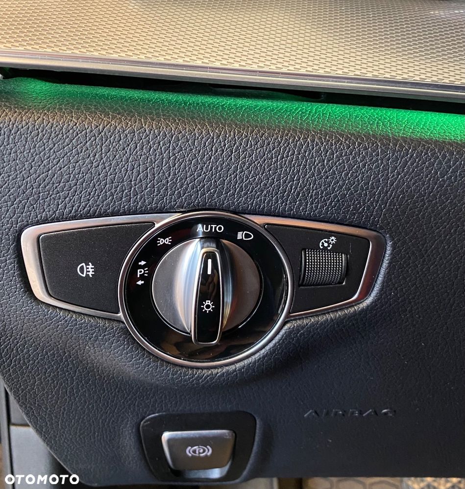 Mercedes-Benz Klasa E 220 d Business Edition 9G-TRONIC - 13