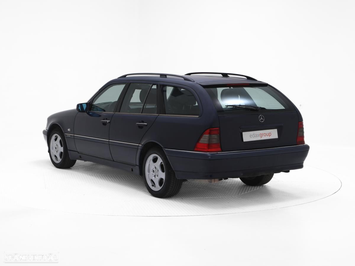 Mercedes-Benz C 220 - 4