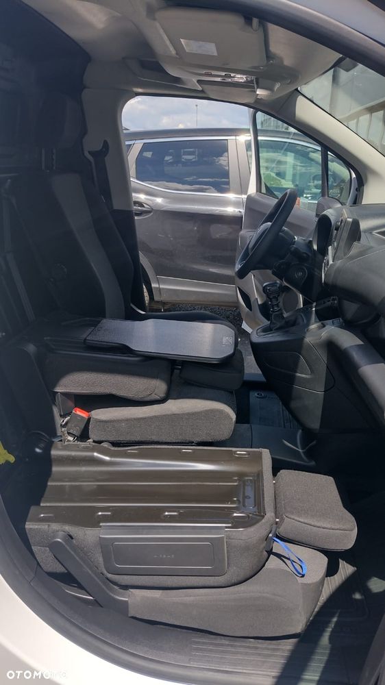 Toyota PROACE CITY L2H1 Krajowy 3 Osoby mały przebieg - 22