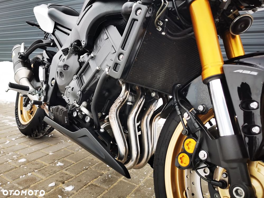 Yamaha FZ8 - 25