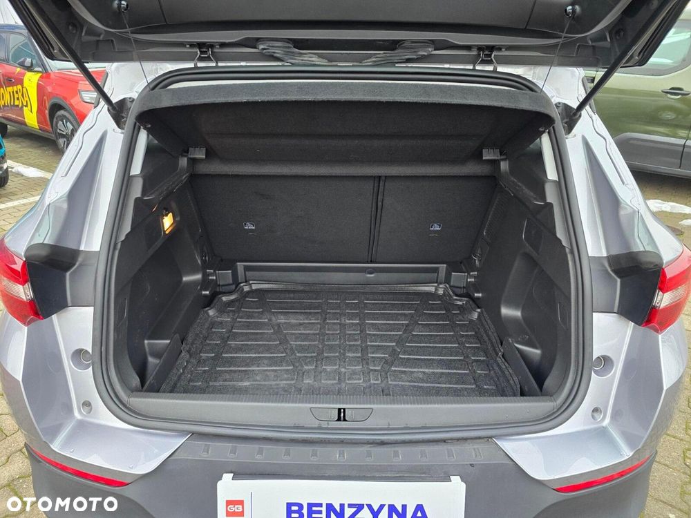 Opel Grandland X 1.2 T GPF Enjoy S&S - 24