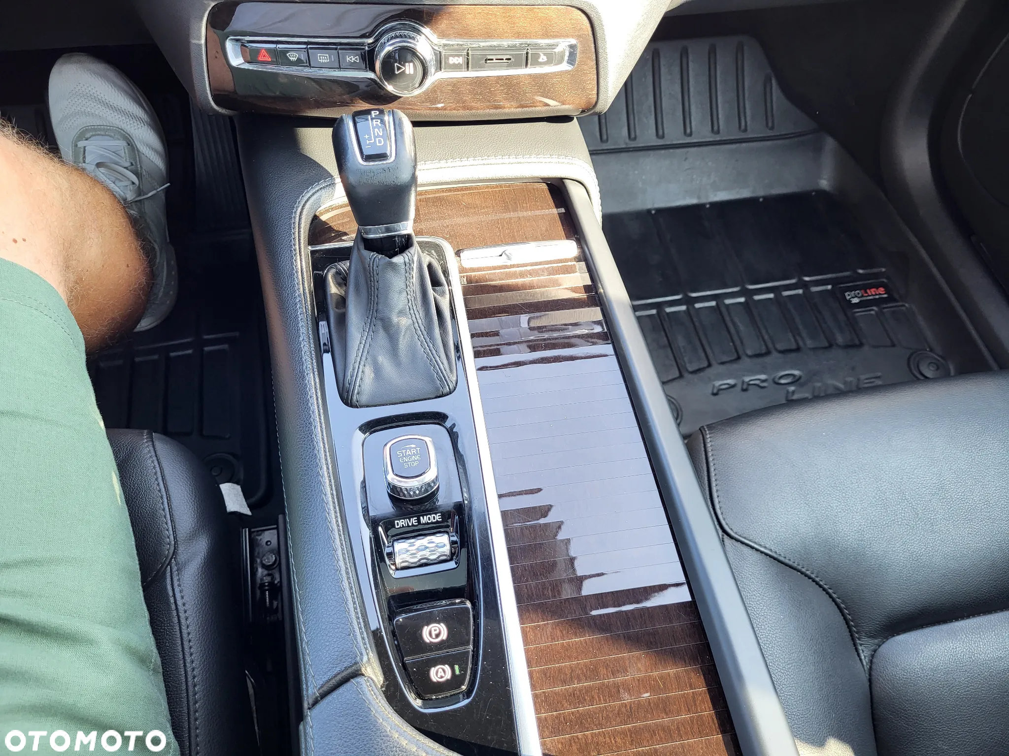 Volvo XC 90 T5 AWD Inscription 7os - 13