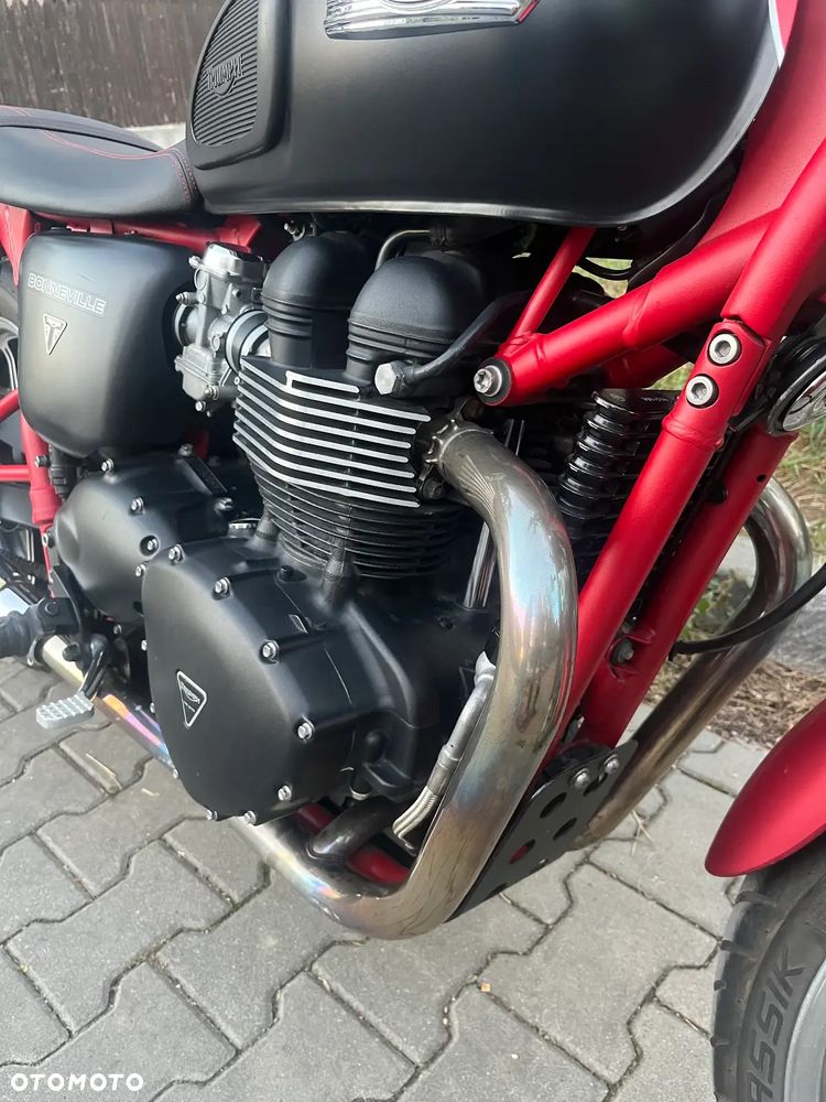 Triumph Bonneville - 7