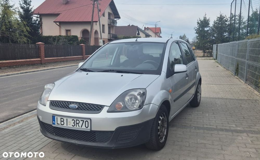 Ford Fiesta - 9