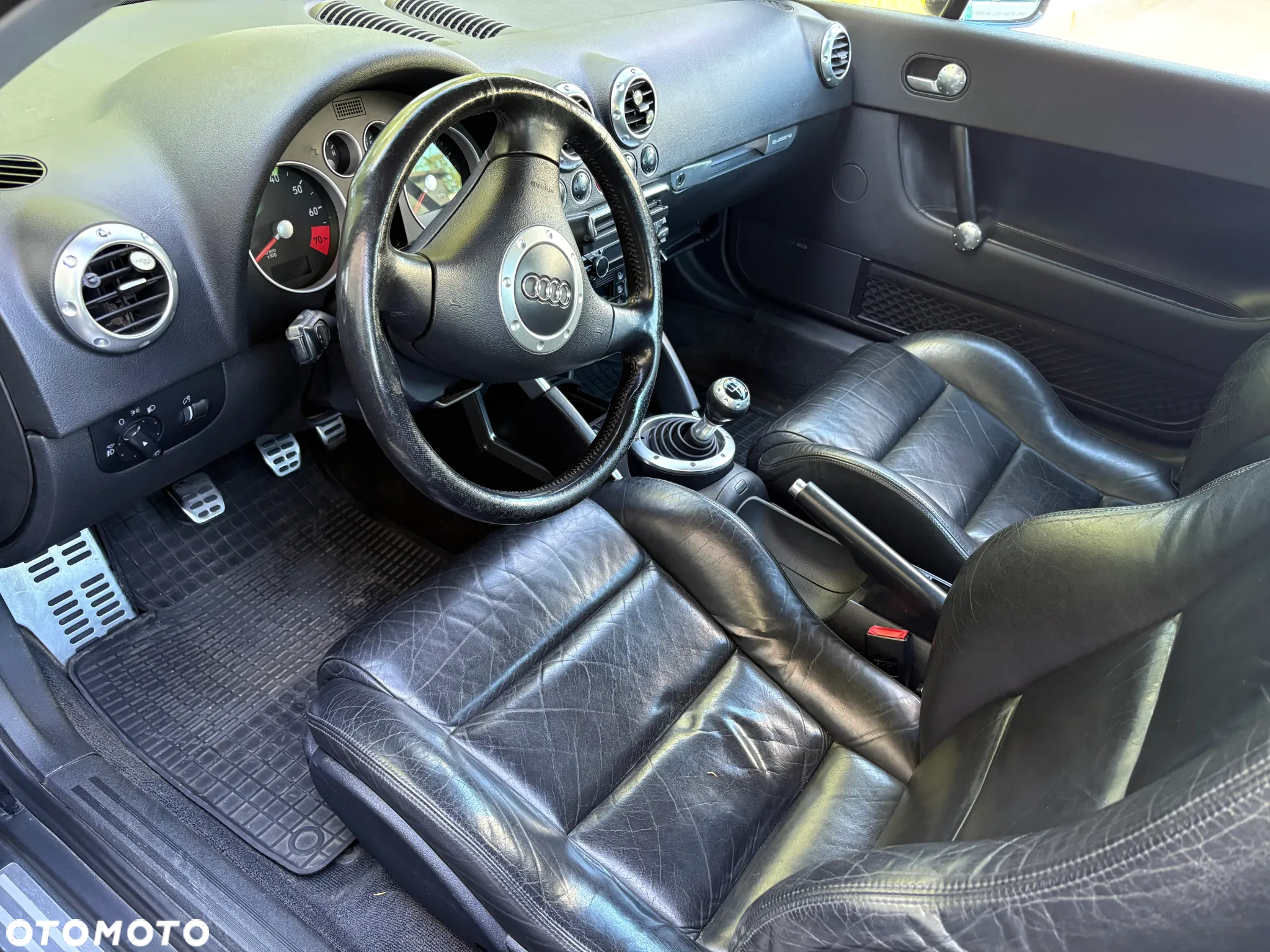 Audi TT Coupe 1.8T Quattro - 8