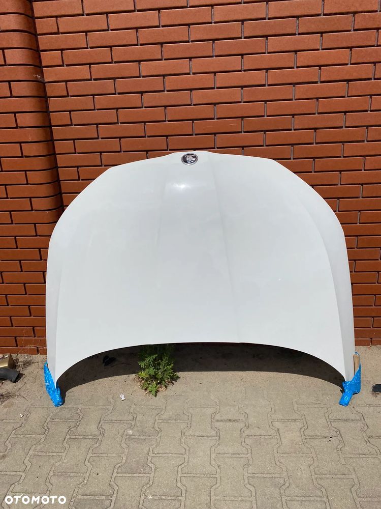 MASKA SKODA SKALA IDEALNA BIAŁA - 1