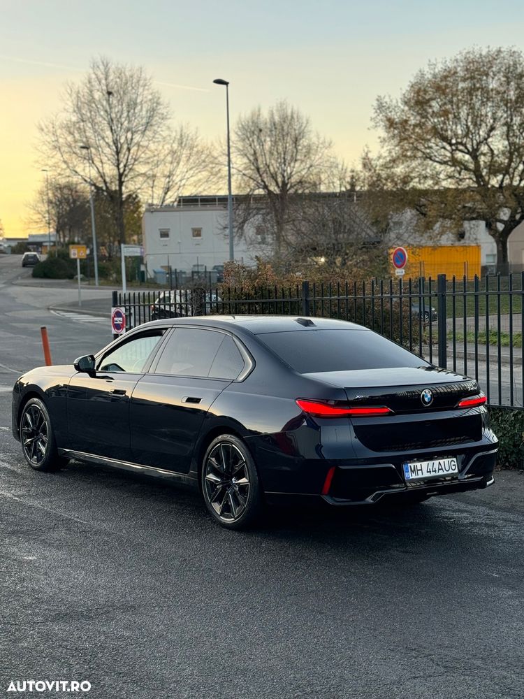 BMW Seria 7 - 12