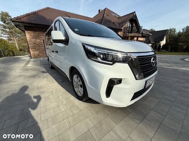 Nissan NV300 - 1