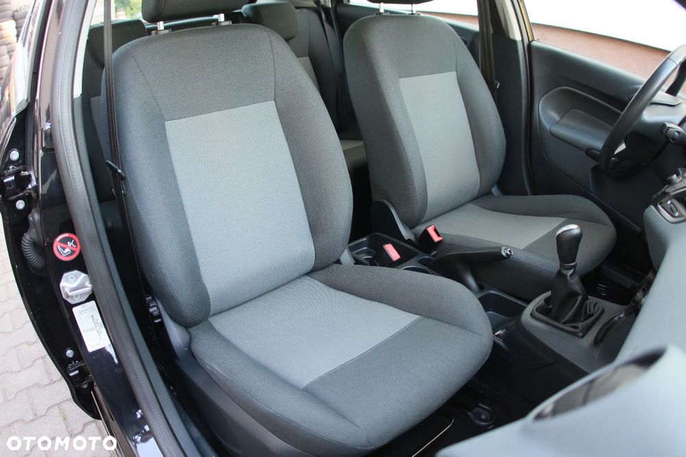 Ford Fiesta - 24