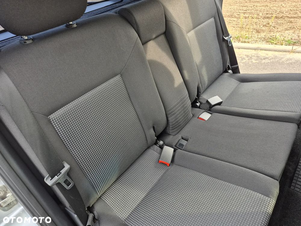 Opel Meriva 1.6 16V - 17