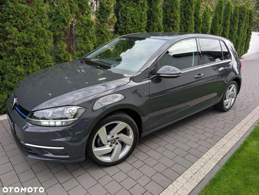 Volkswagen Golf - 9