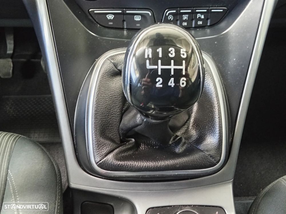 Ford C-Max 1.0 Ecoboost S&S Titanium - 13