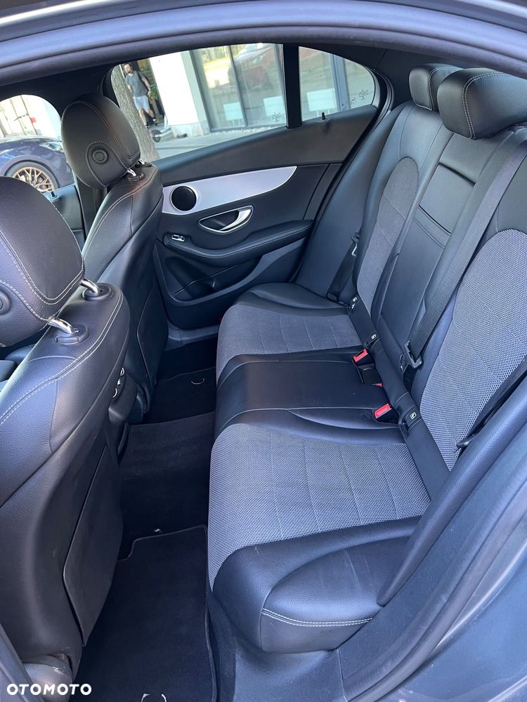 Mercedes-Benz Klasa C 220 d 9G-TRONIC - 10