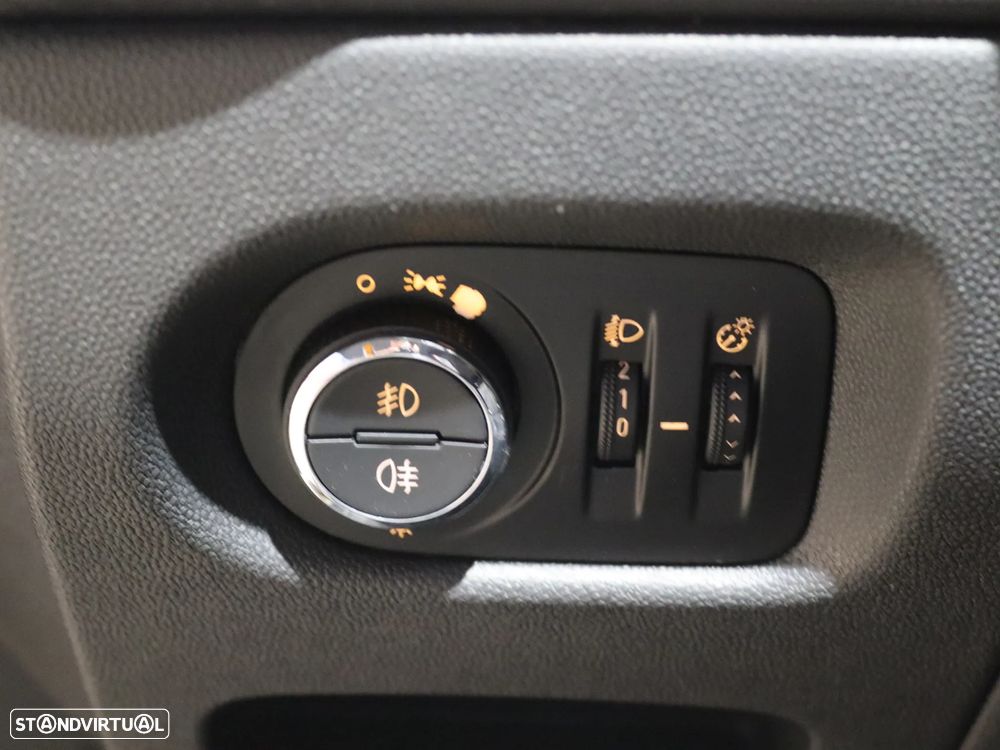 Opel Corsa 1.2 Cosmo - 17