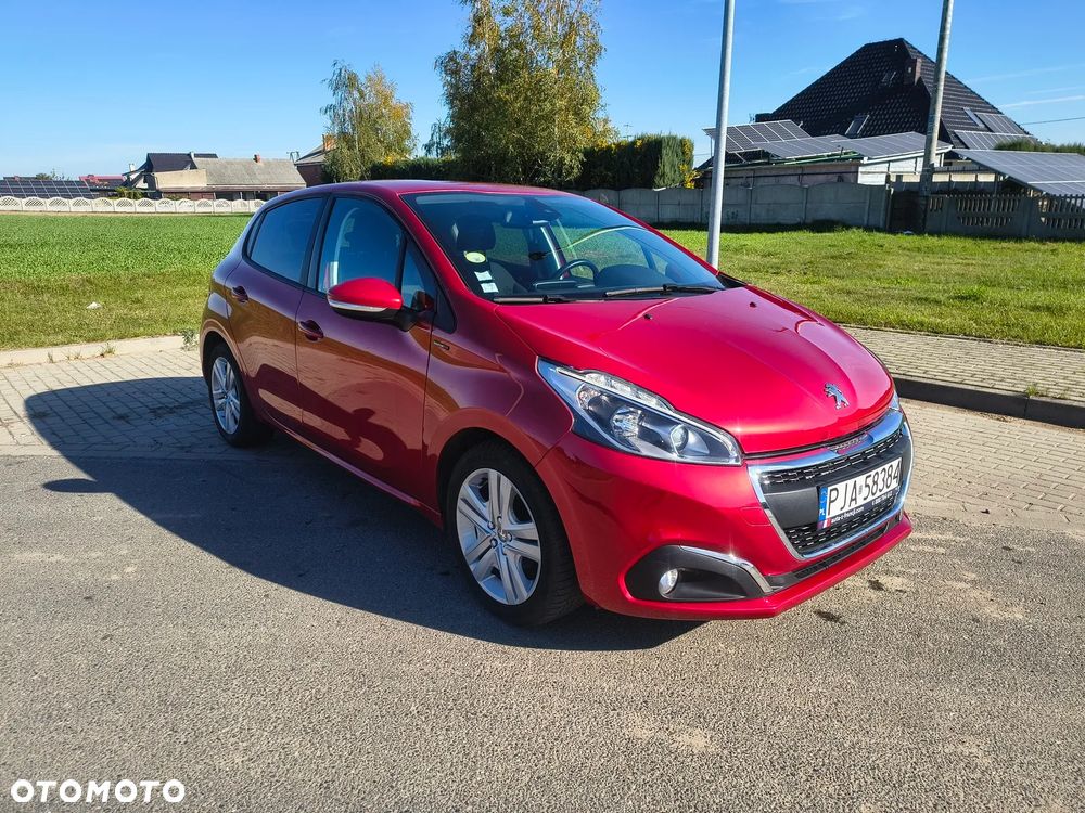 Peugeot 208 - 4