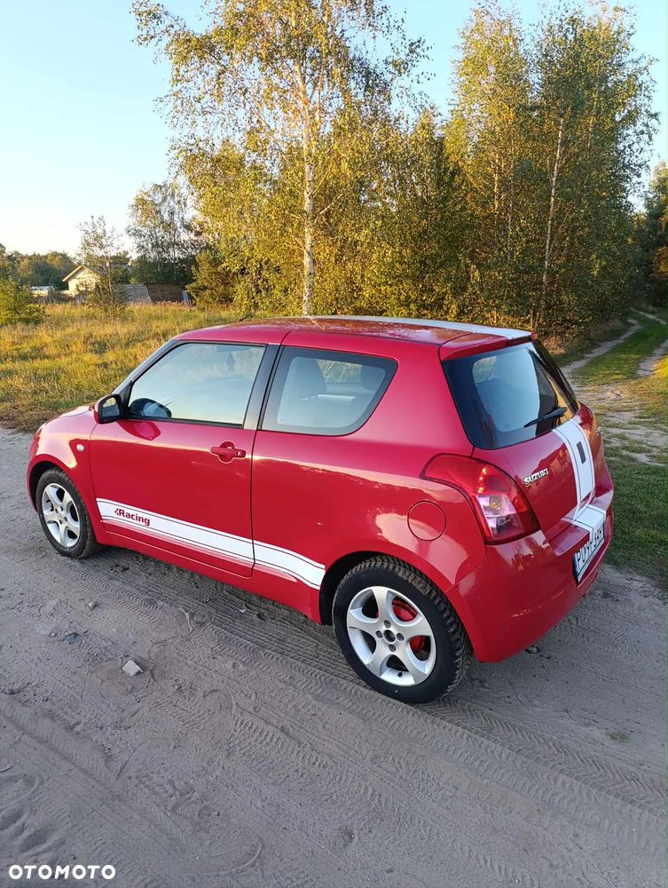 Suzuki Swift - 1