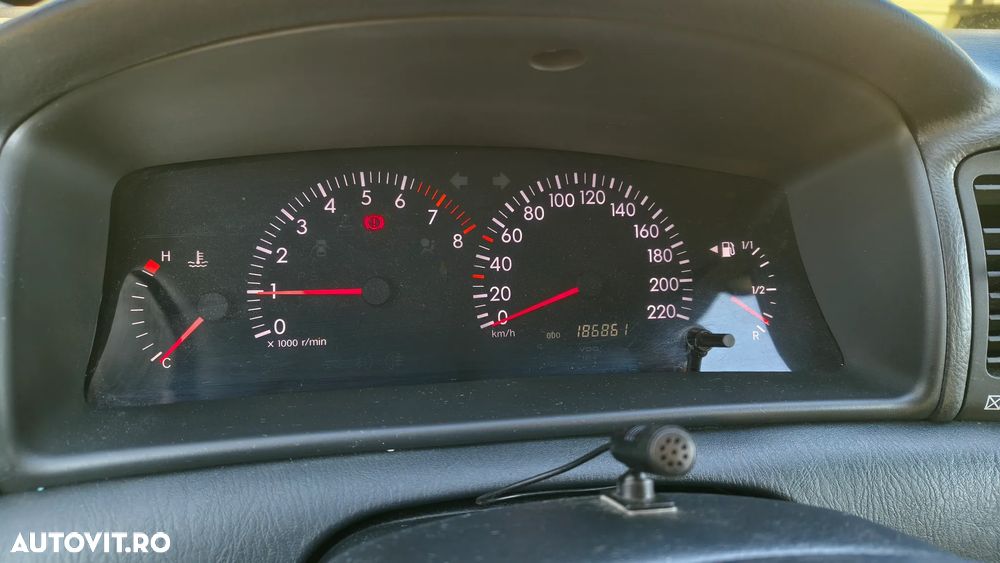 Toyota Corolla 1.4 H/B Sol - 1