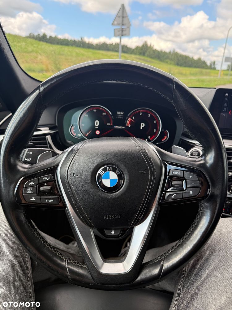 BMW Seria 5 540d xDrive Sport Line sport - 19