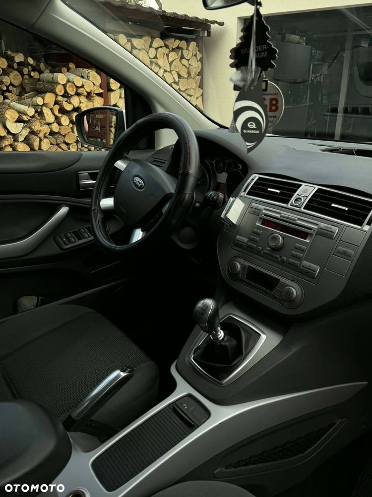 Ford Kuga - 6