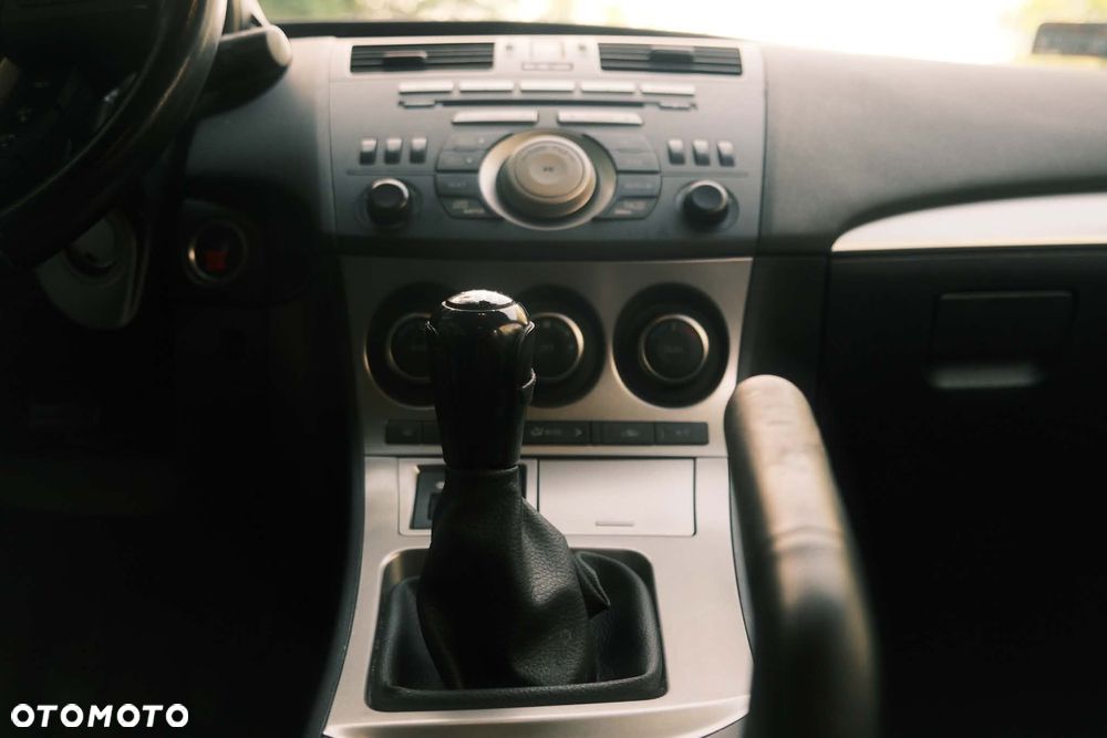 Mazda 3 2.0 Sport - 15